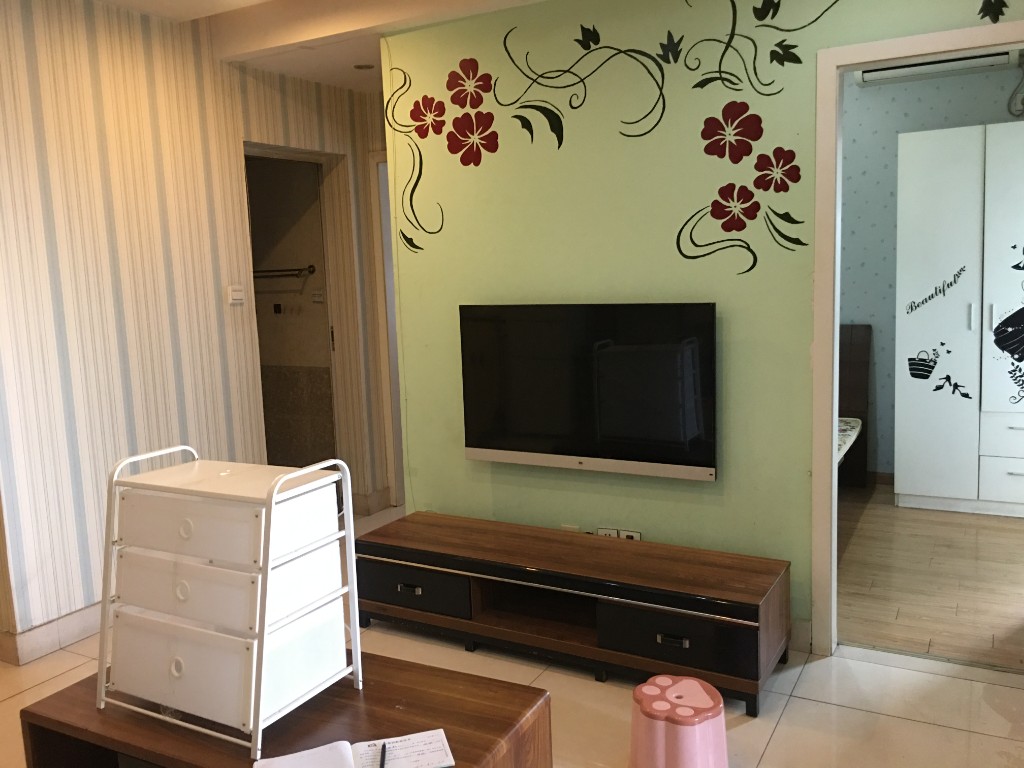 左右小区  2室1厅1卫   1900.00元/月