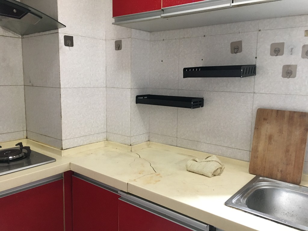 左右小区  2室1厅1卫   1900.00元/月室内图