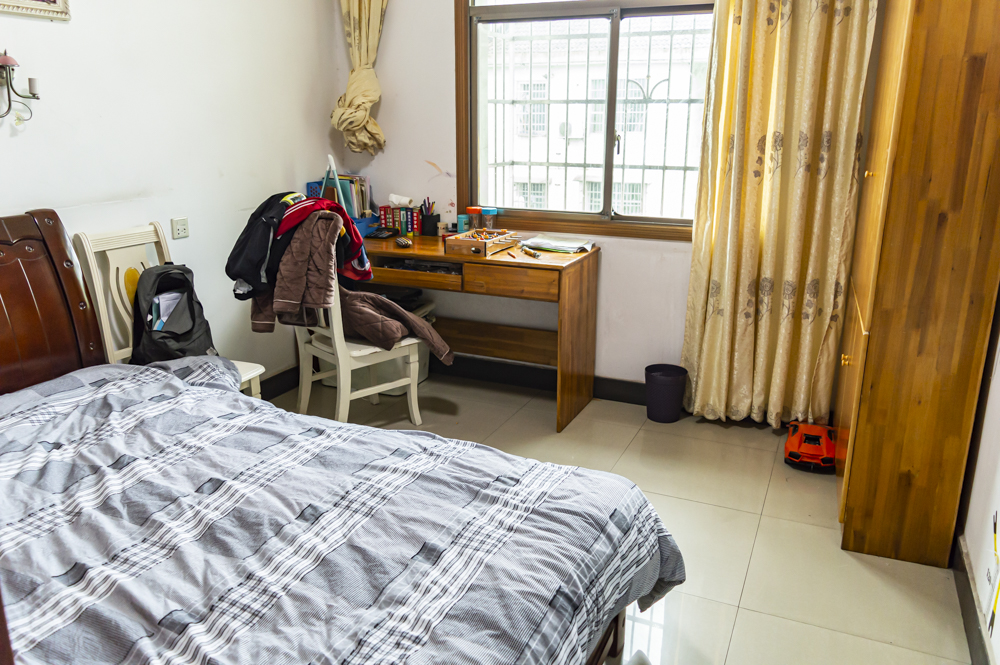 全丰小区  3室2厅2卫    45.0万客厅