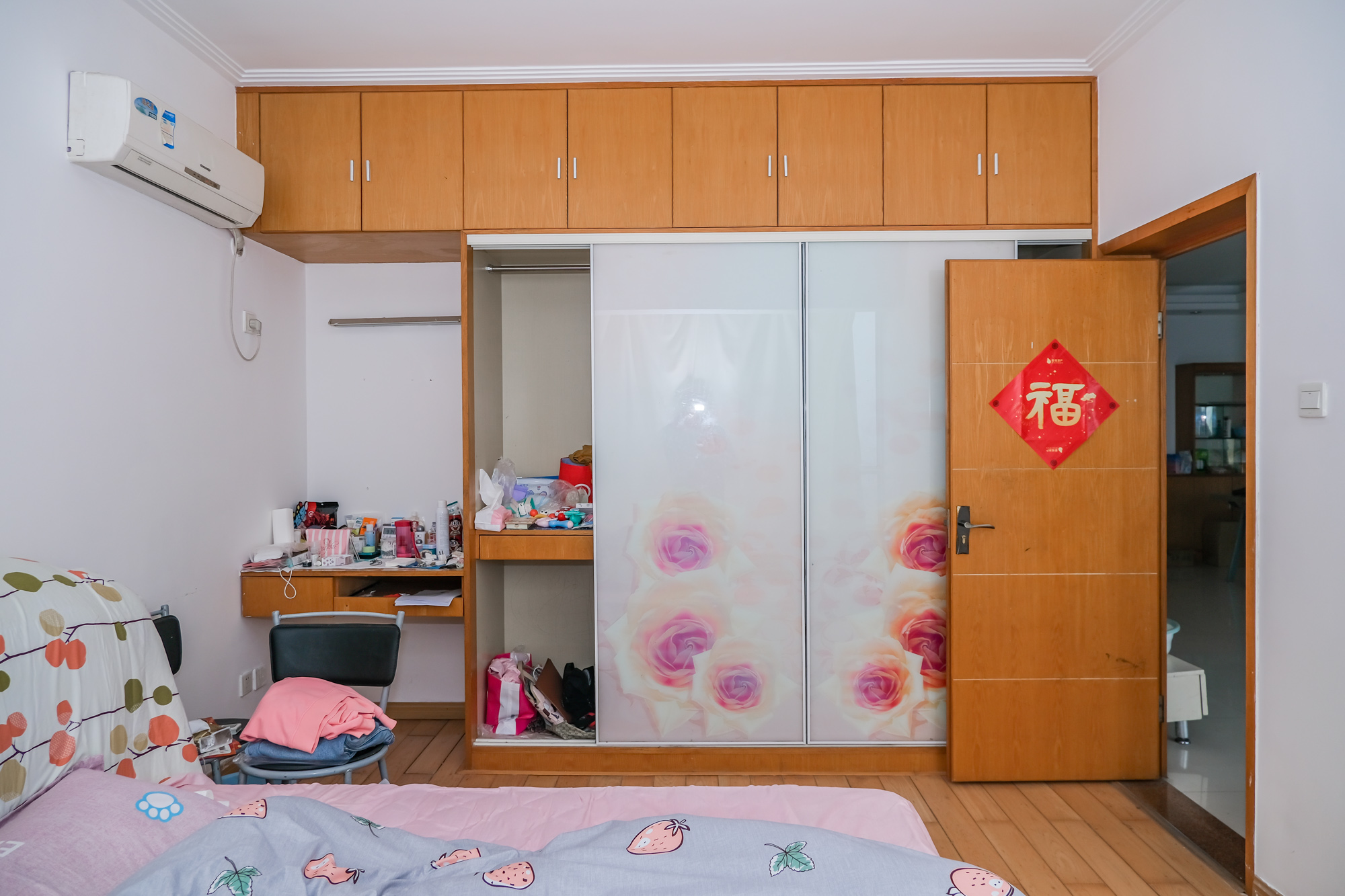 月湖兰庭  2室2厅1卫   80.00万卧室