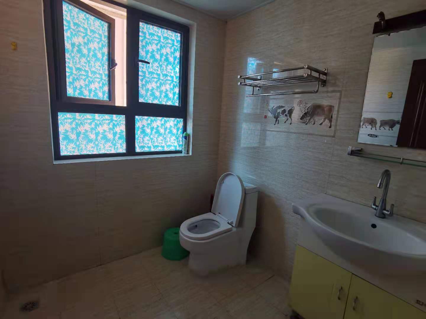 南湖国际1期  2室2厅1卫    2200.0元/月室内图