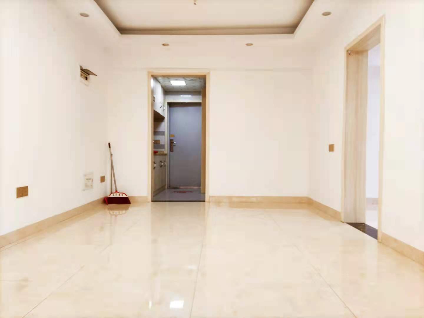 梓山湖公馆  1室1厅1卫    35.8万 梓山湖公馆  1室1厅1卫    35.8万卫生间