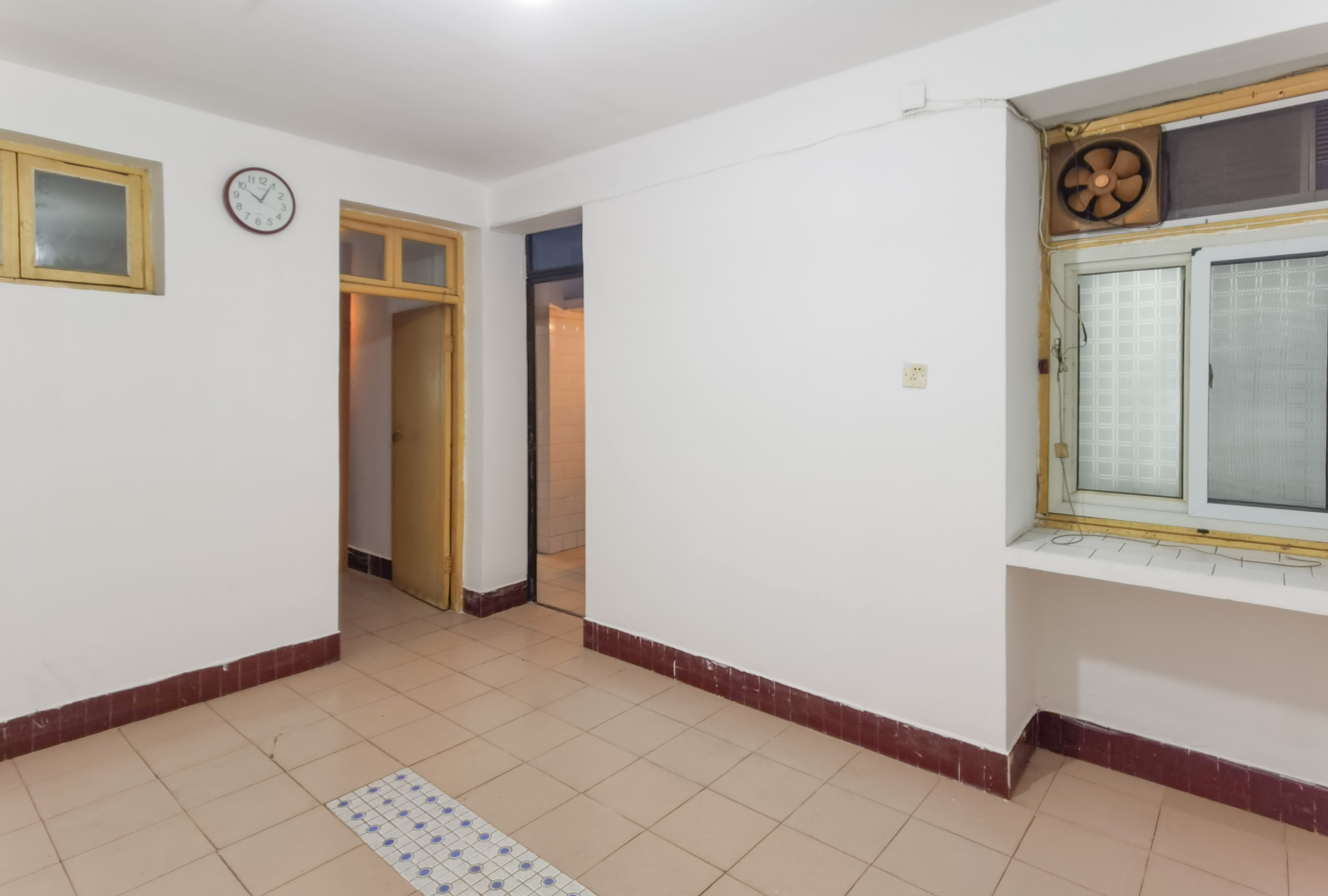 桥梁厂一区万泥塘一村 2室1厅1卫 18.0万 桥梁厂一区万泥塘一村 2室1厅1卫 18.0万客厅