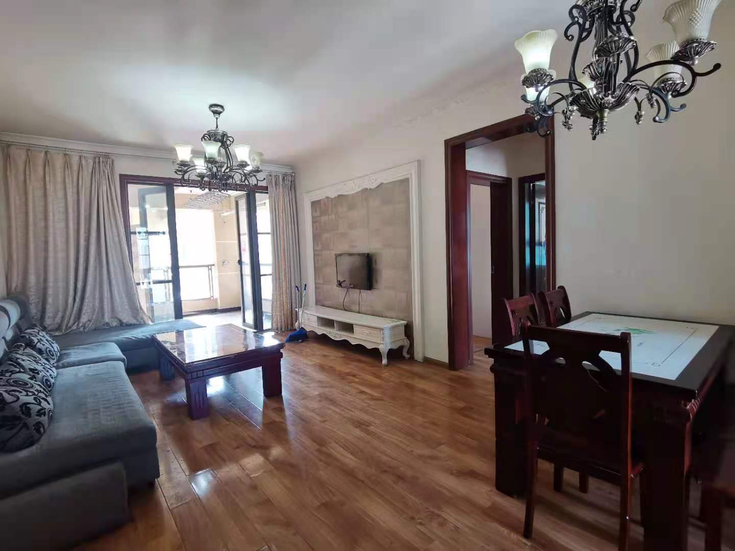 南湖国际1期  2室2厅1卫    2200.0元/月室内图