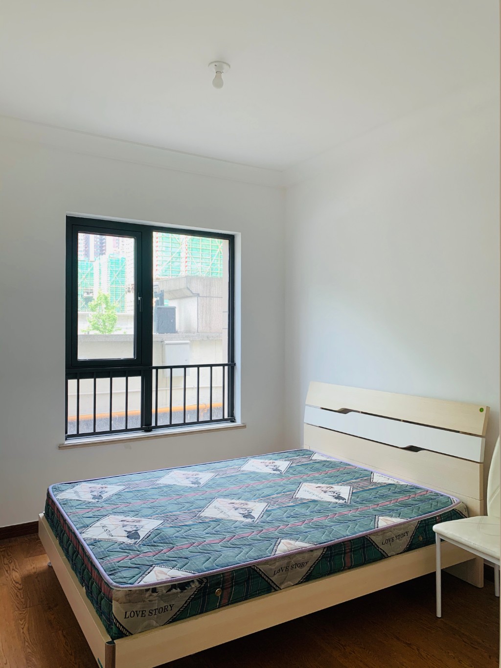 中海锦江城花涧一期  3室2厅2卫    2600.0元/月 中海锦江城花涧一期  3室2厅2卫    2600.0元/月室内图