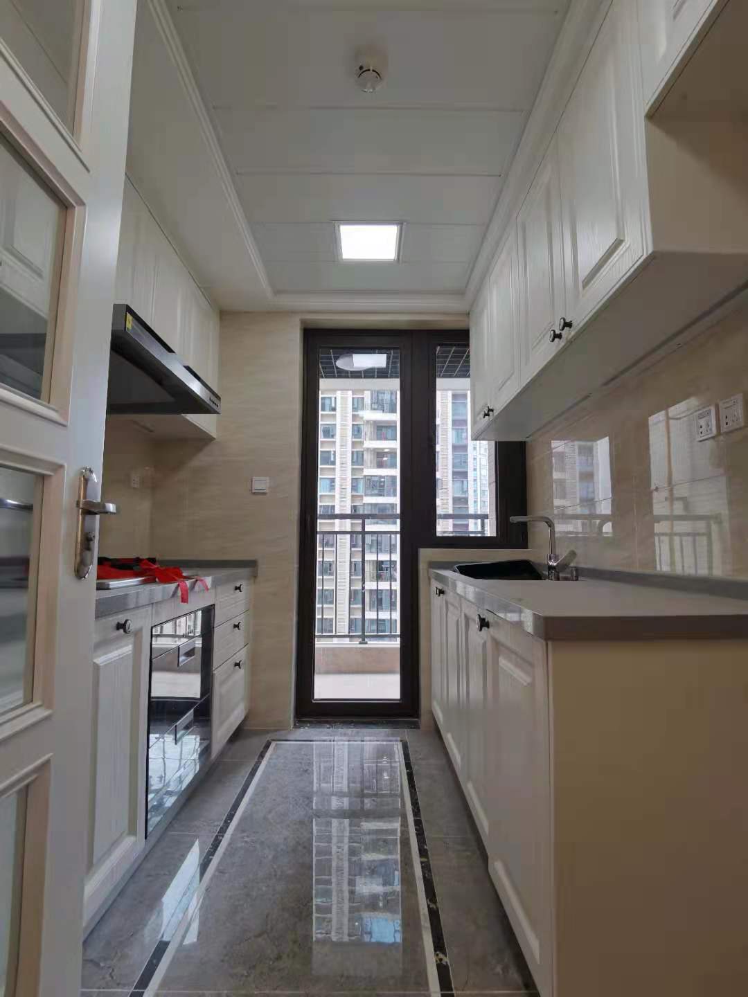 中海锦江城云熙一期  3室2厅1卫    2600.0元/月 中海锦江城云熙一期  3室2厅1卫    2600.0元/月室内图