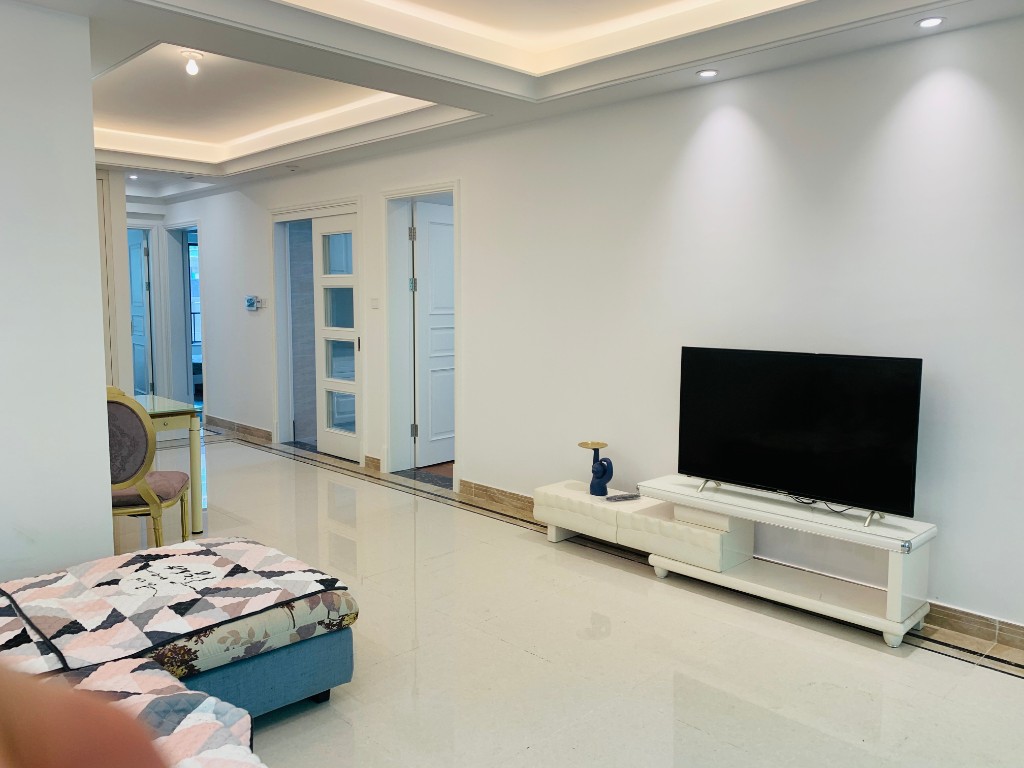 中海锦江城花涧一期  3室2厅2卫    2600.0元/月 中海锦江城花涧一期  3室2厅2卫    2600.0元/月室内图