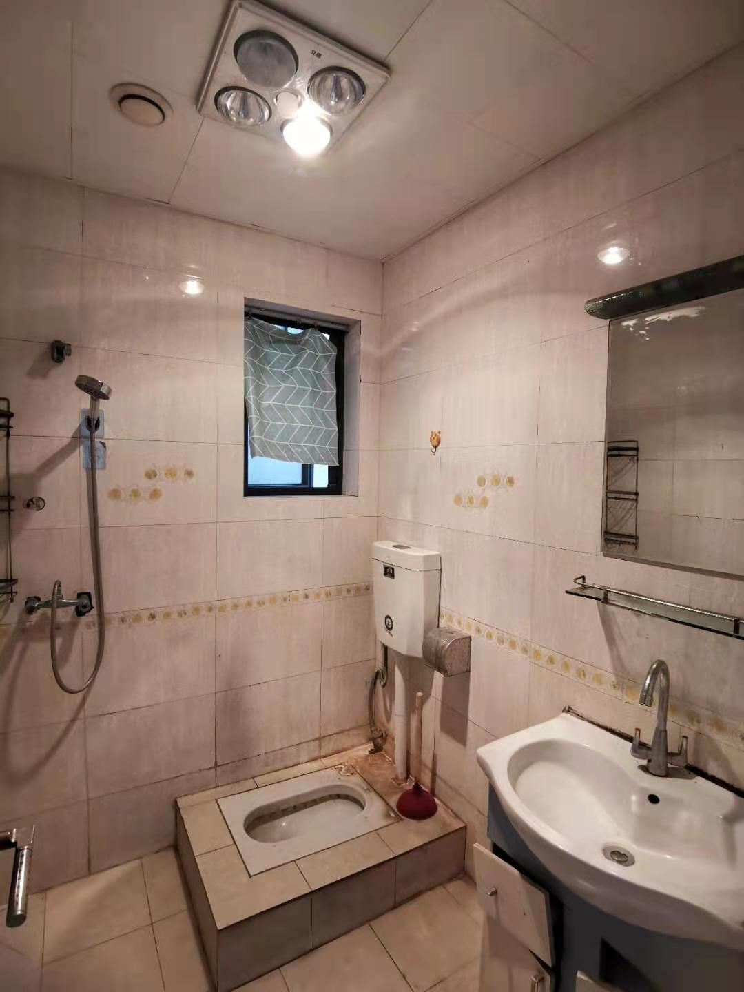 中铁丶西子香荷  2室2厅1卫    2400.0元/月 中铁丶西子香荷  2室2厅1卫    2400.0元/月室内图