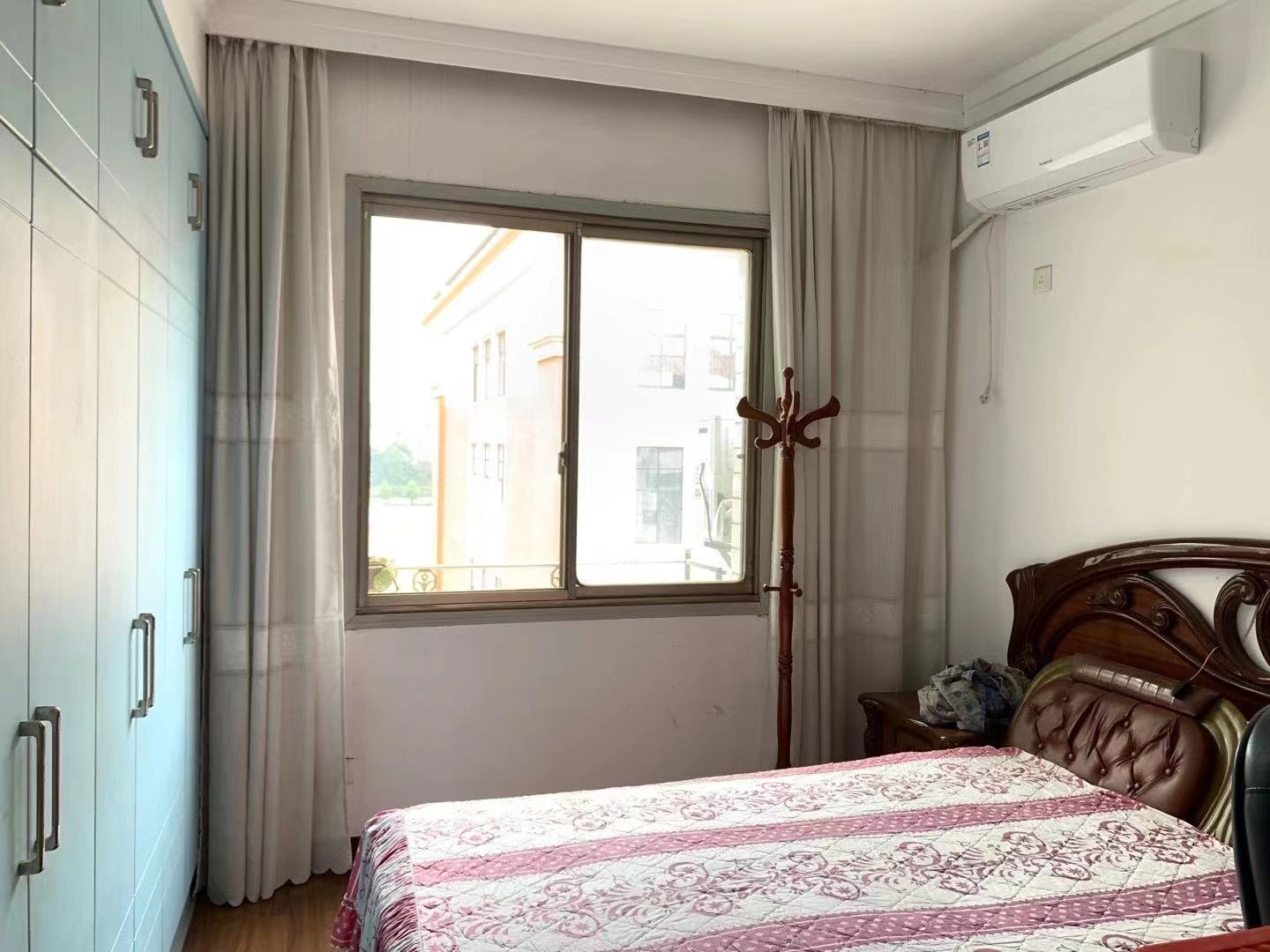 朝阳办事处江金社区  4室2厅2卫    68.8万 朝阳办事处江金社区  4室2厅2卫    68.8万