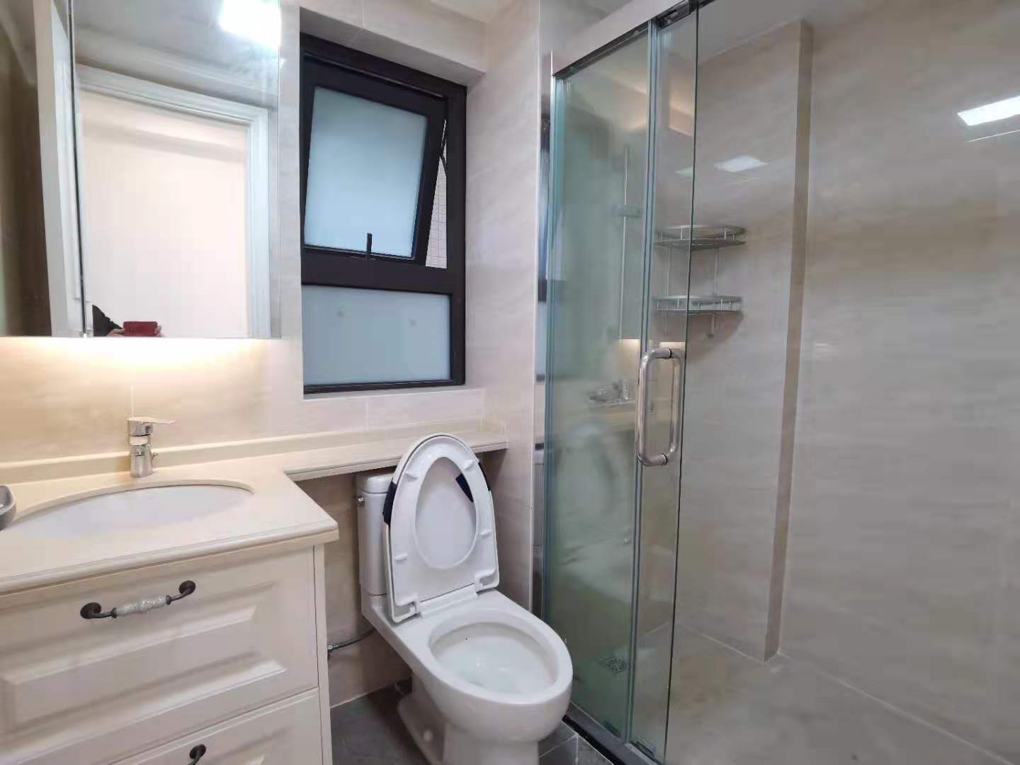 中海锦江城云熙一期  3室2厅1卫    2600.0元/月 中海锦江城云熙一期  3室2厅1卫    2600.0元/月室内图