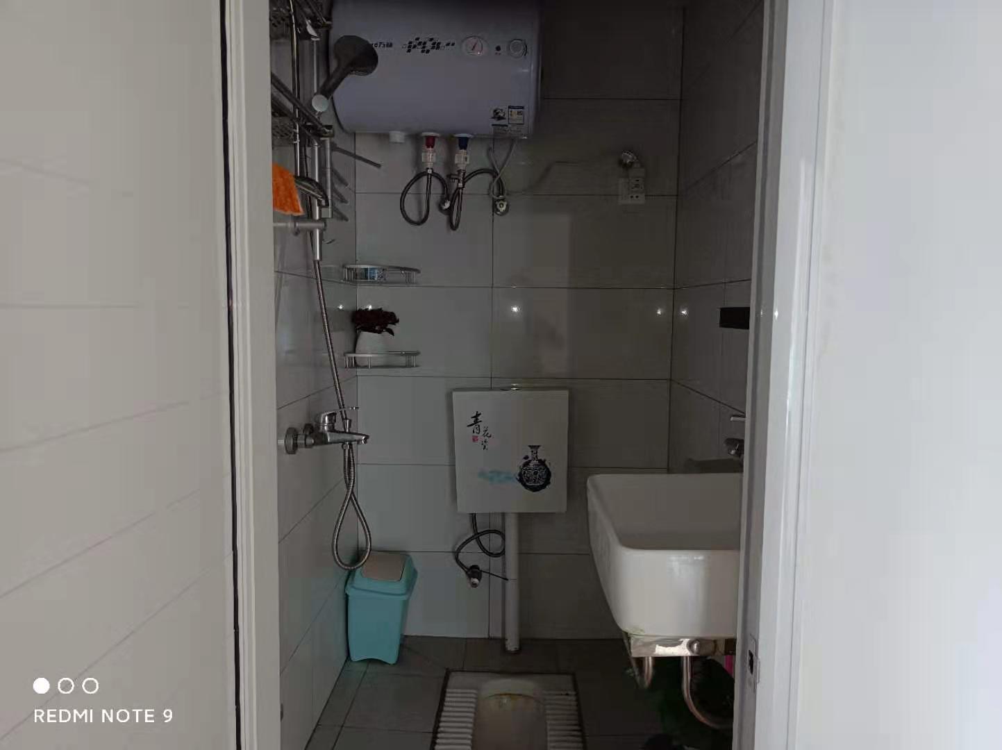 远大中央公园三期  1室0厅4卫   1100.00元/月室内图