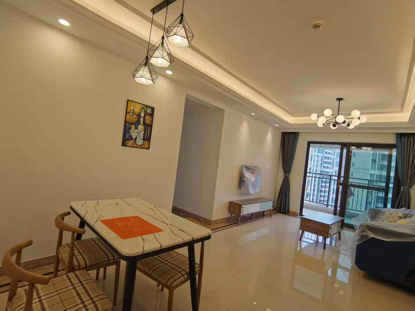 中海锦江城云熙二期  3室2厅1卫    2400.0元/月 中海锦江城云熙二期  3室2厅1卫    2400.0元/月