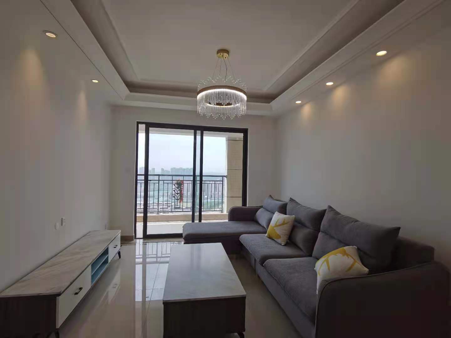 中海锦江城云熙一期  3室2厅2卫    2600.0元/月 中海锦江城云熙一期  3室2厅2卫    2600.0元/月室内图1