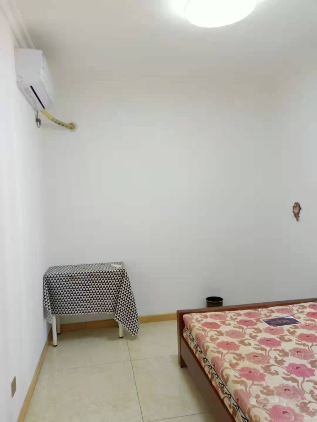 南湖锦苑 2室1厅1卫 2000.0元/月 南湖锦苑 2室1厅1卫 2000.0元/月室内图