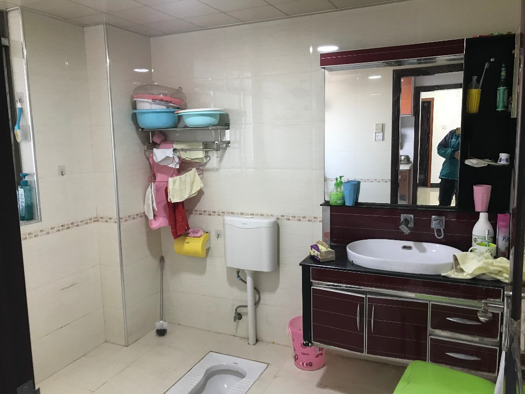 时代大厦  3室2厅2卫    88.0万 时代大厦  3室2厅2卫    88.0万卫生间