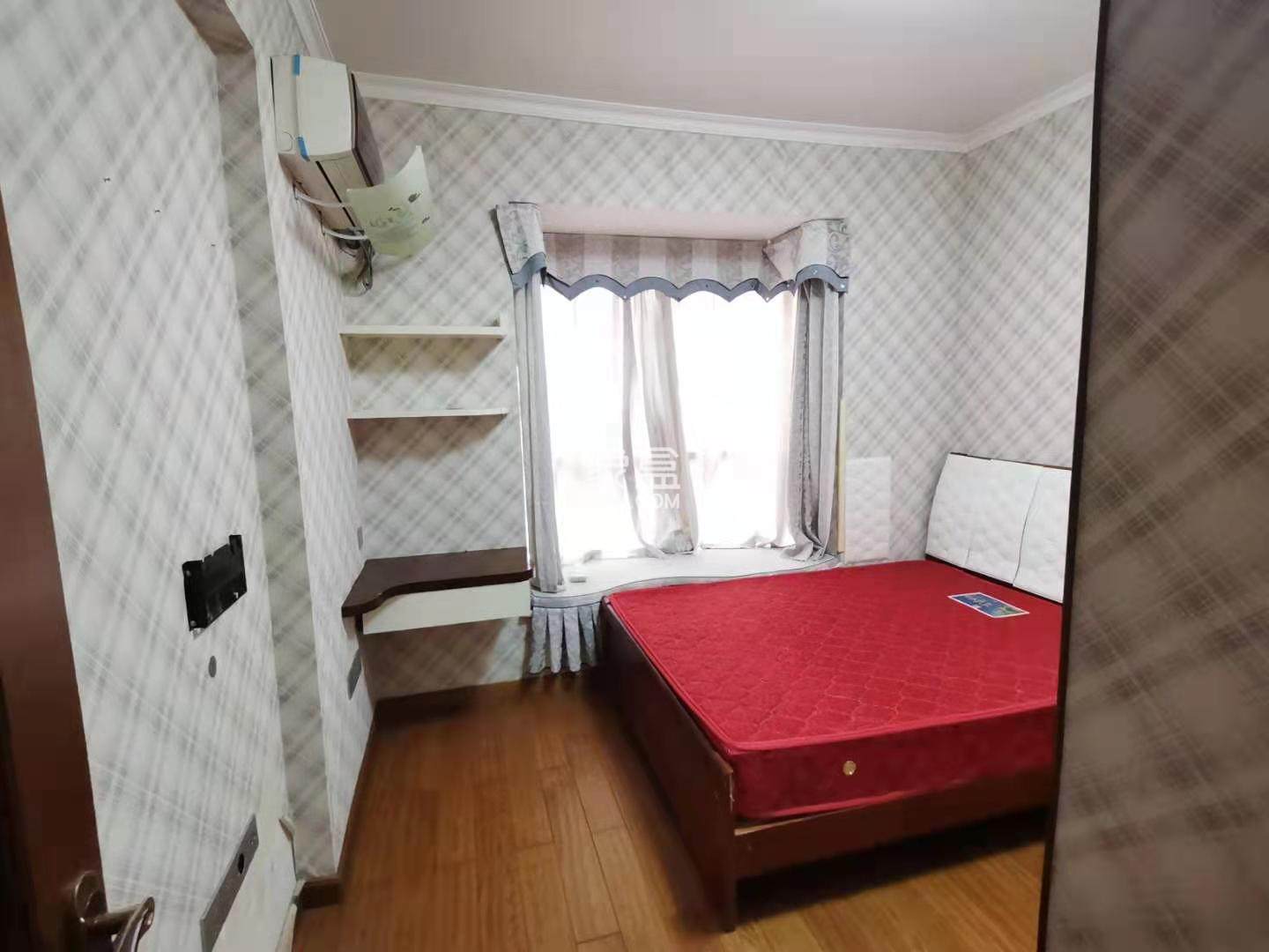 拓兴阳光新城 4室2厅2卫 125.0万 拓兴阳光新城 4室2厅2卫 125.0万卧室