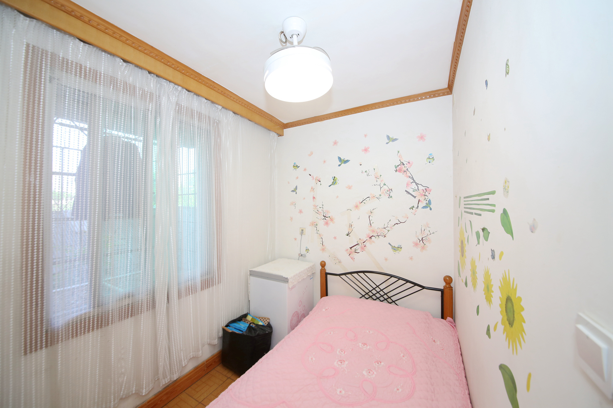 新兴小区（杨家山社区） 3室2厅 62.00万卧室A