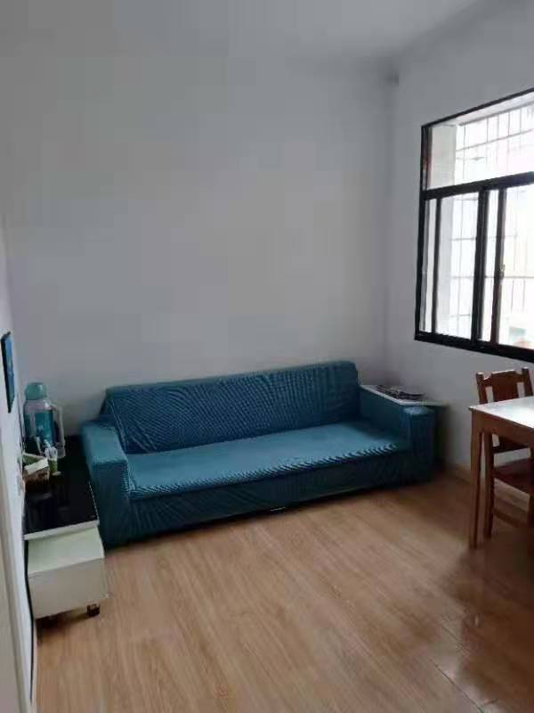 418家属区  2室2厅1卫    39.8万 418家属区  2室2厅1卫    39.8万客厅