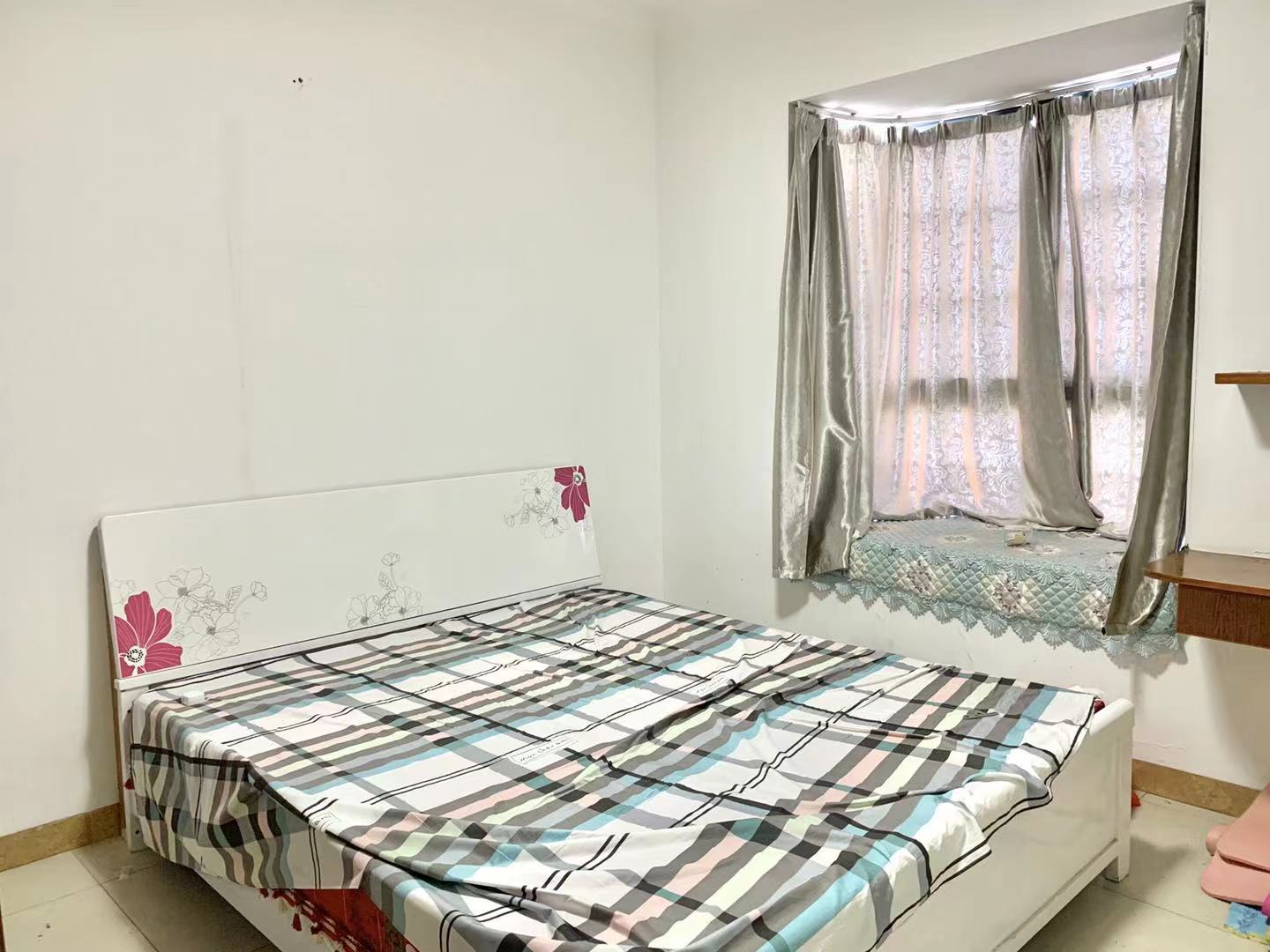 名仕华府  2室2厅1卫   1800.00元/月室内图