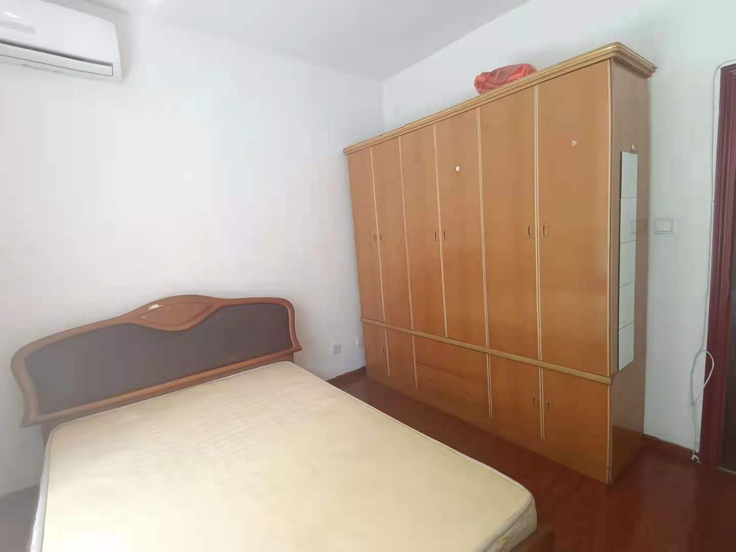 南湖锦苑 2室1厅1卫 1900.0元/月 南湖锦苑 2室1厅1卫 1900.0元/月室内图