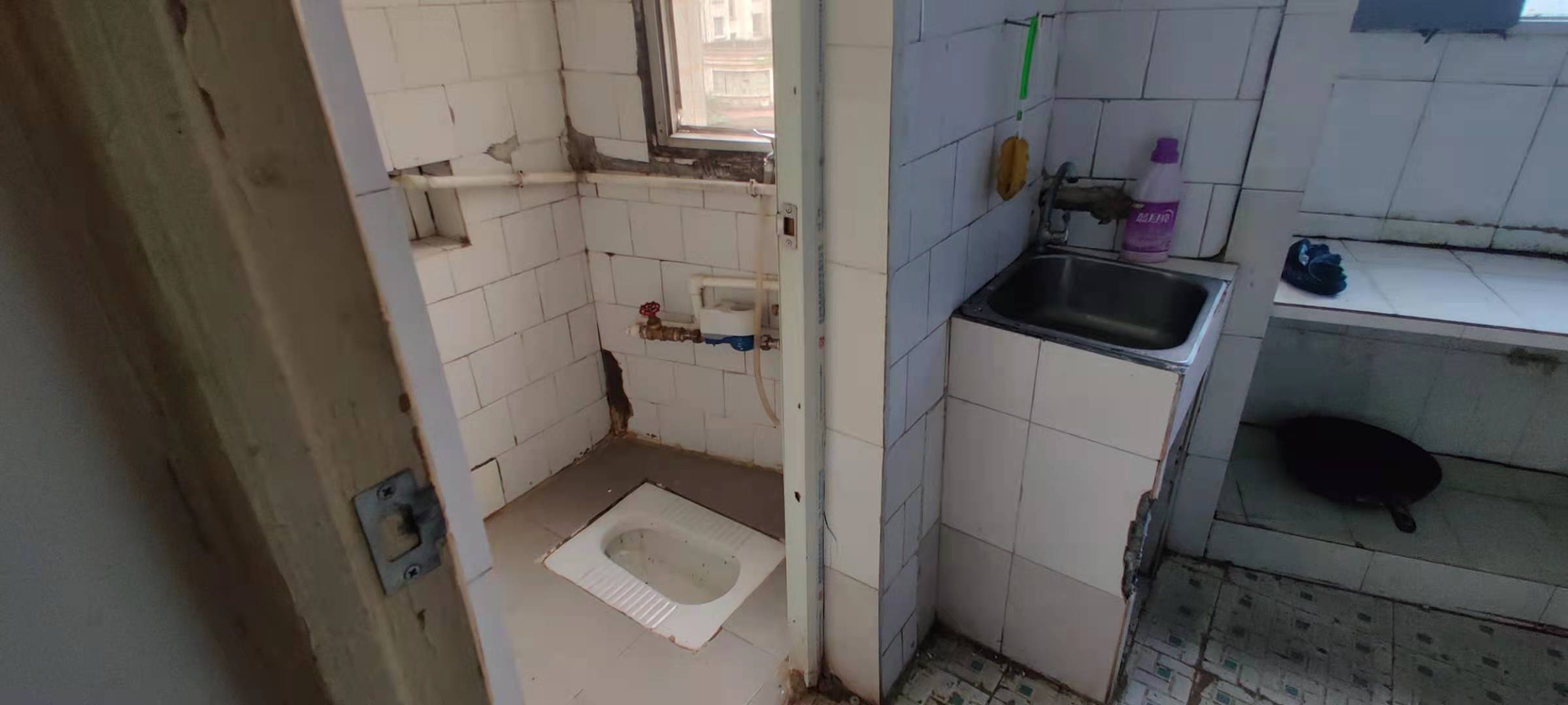 曙光路综合楼  1室1厅1卫    1200.0元/月室内图