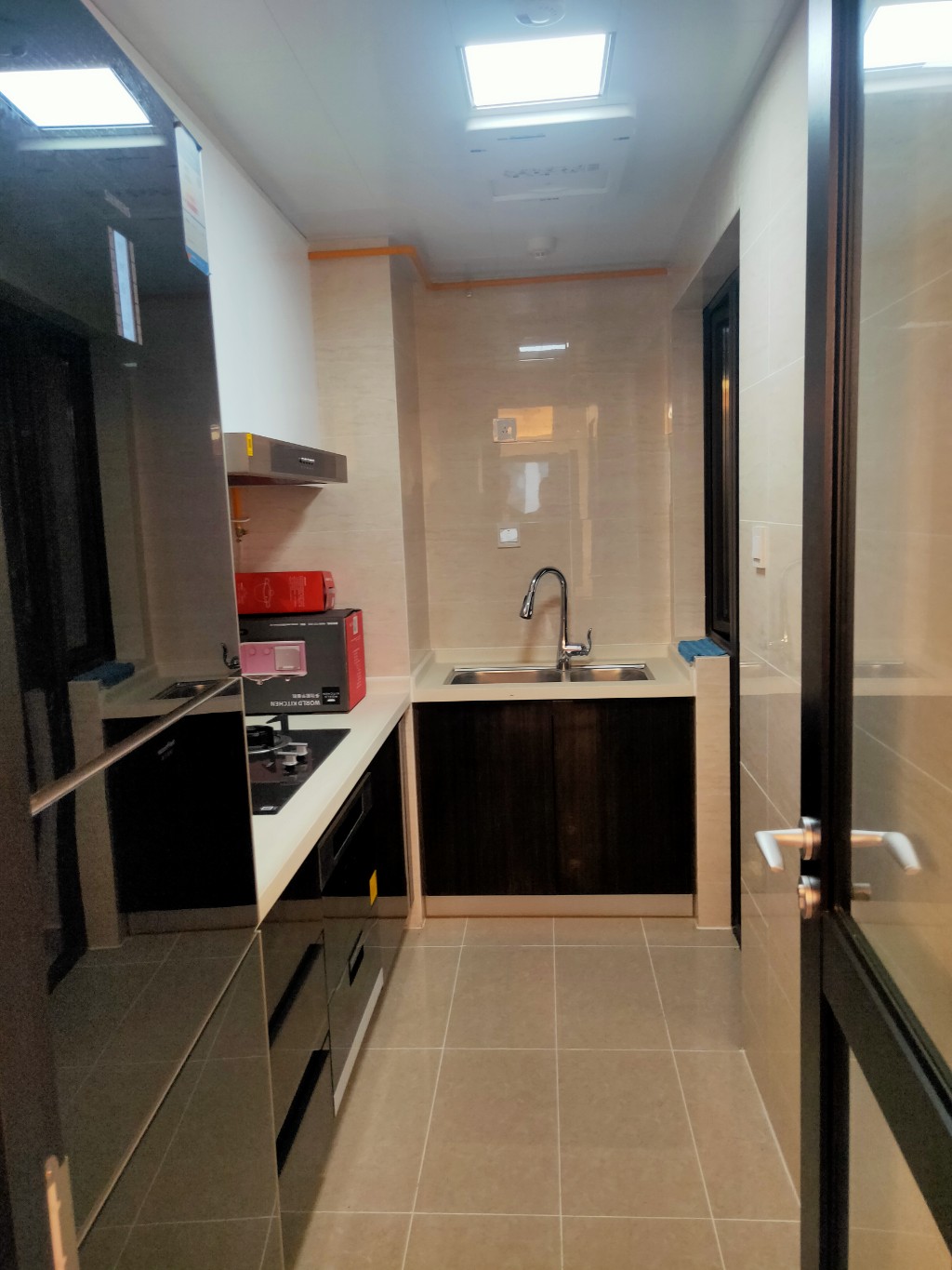 万科翡翠公园  3室2厅2卫    3300.0元/月 万科翡翠公园  3室2厅2卫    3300.0元/月室内图