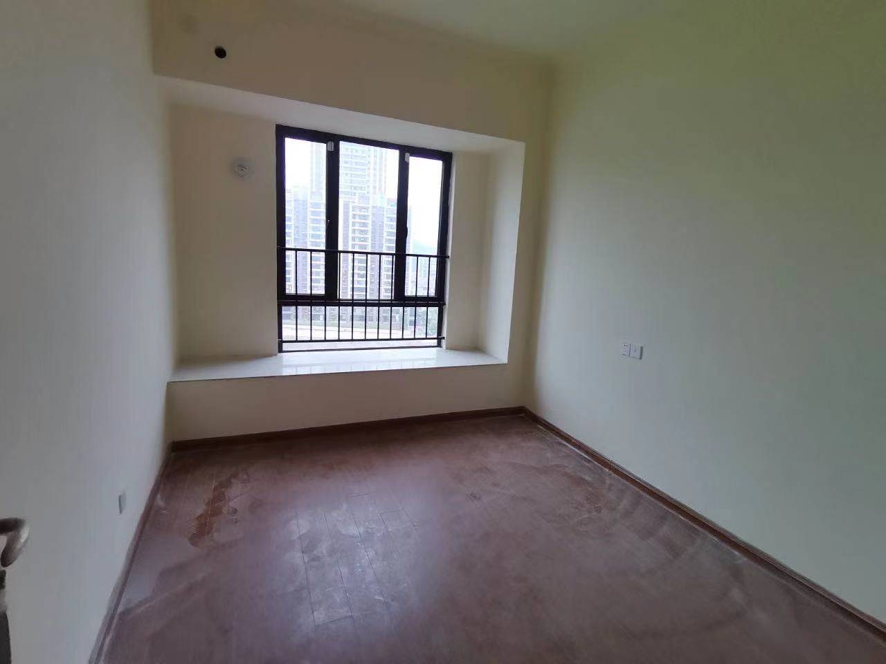 碧桂园豪园 3室2厅1卫 90.0万 碧桂园豪园 3室2厅1卫 90.0万卧室