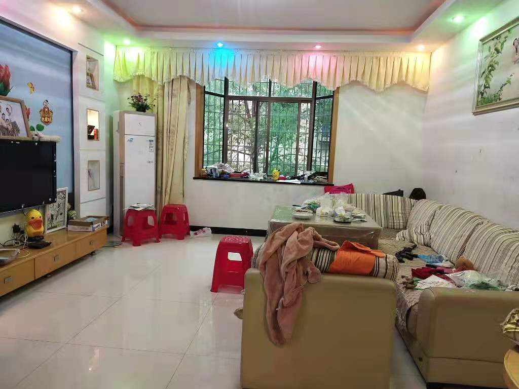 康复医院家属楼  3室2厅2卫    87.0万 康复医院家属楼  3室2厅2卫    87.0万客厅