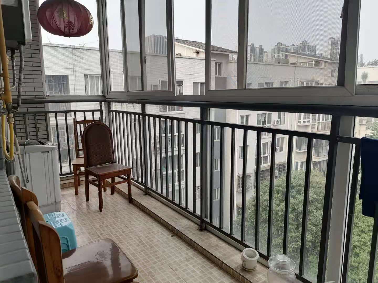 河池新居  4室2厅1卫    3000.0元/月 河池新居  4室2厅1卫    3000.0元/月室内图