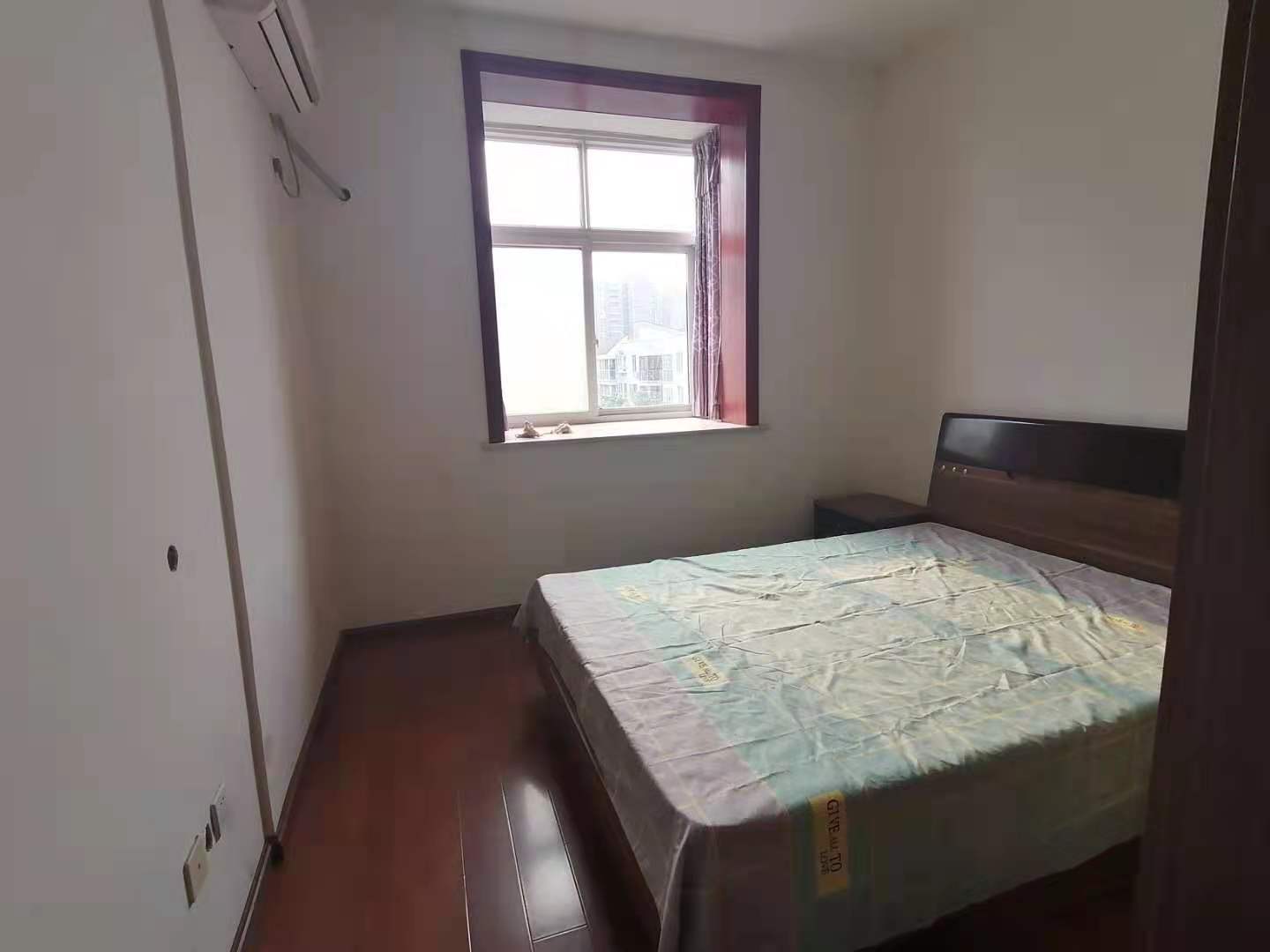 河池新居  4室2厅1卫    3000.0元/月 河池新居  4室2厅1卫    3000.0元/月室内图