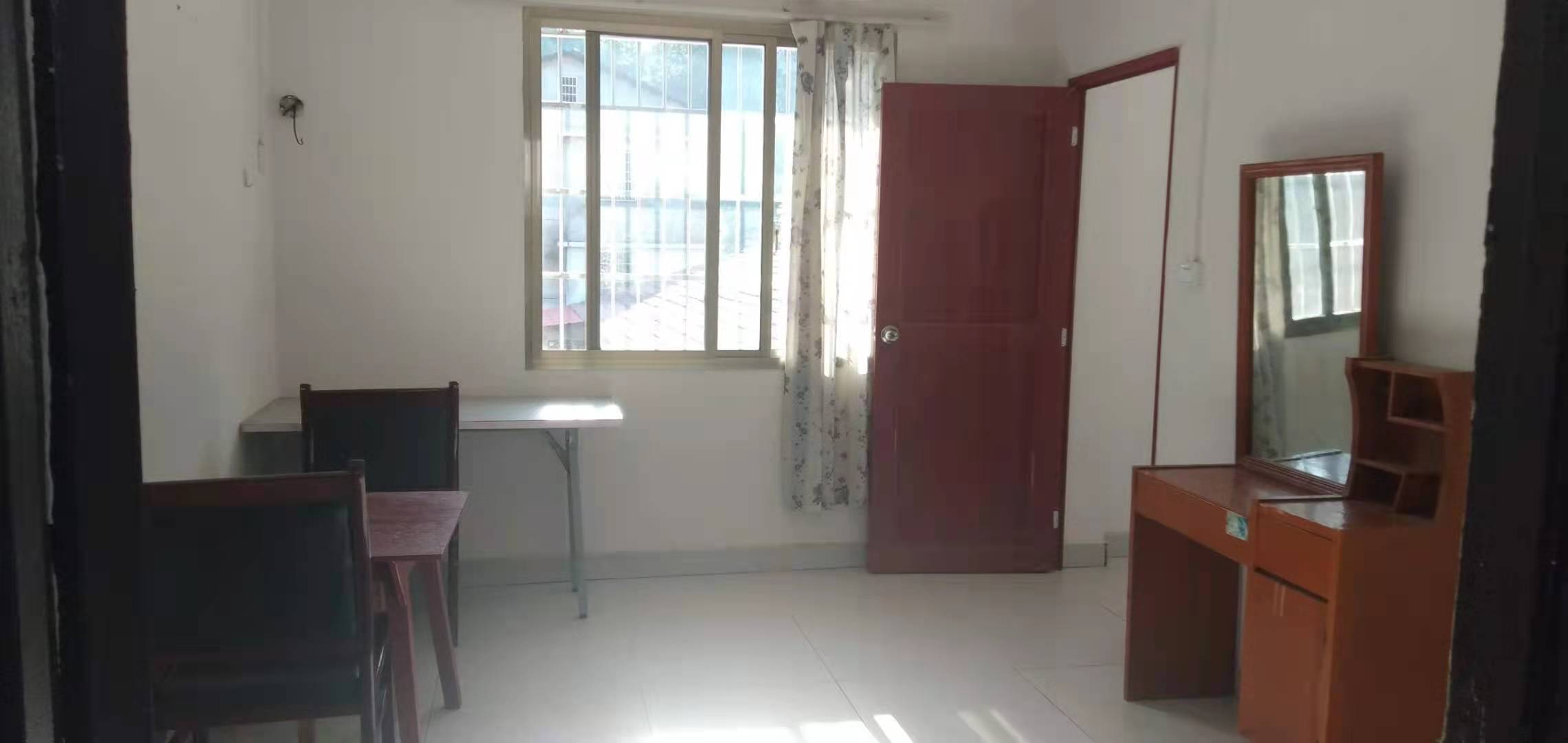 龙泰大楼(龙泰小区) 1室1厅1卫 700.0元/月 龙泰大楼(龙泰小区) 1室1厅1卫 700.0元/月室内图