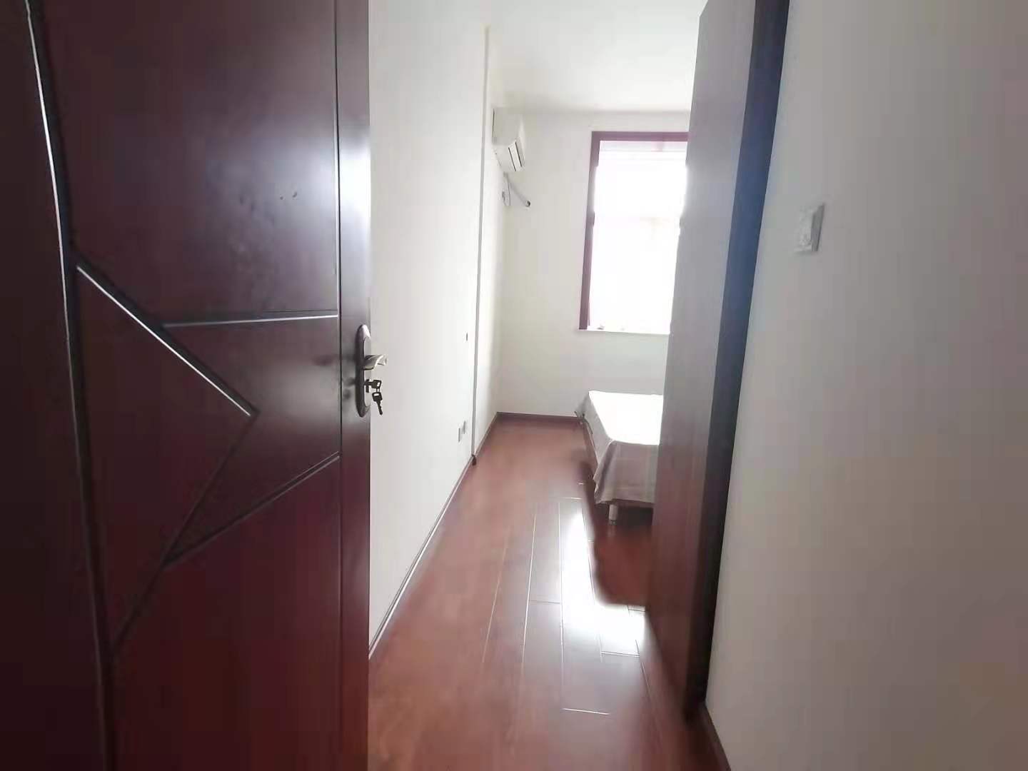 河池新居  4室2厅1卫    3000.0元/月 河池新居  4室2厅1卫    3000.0元/月室内图