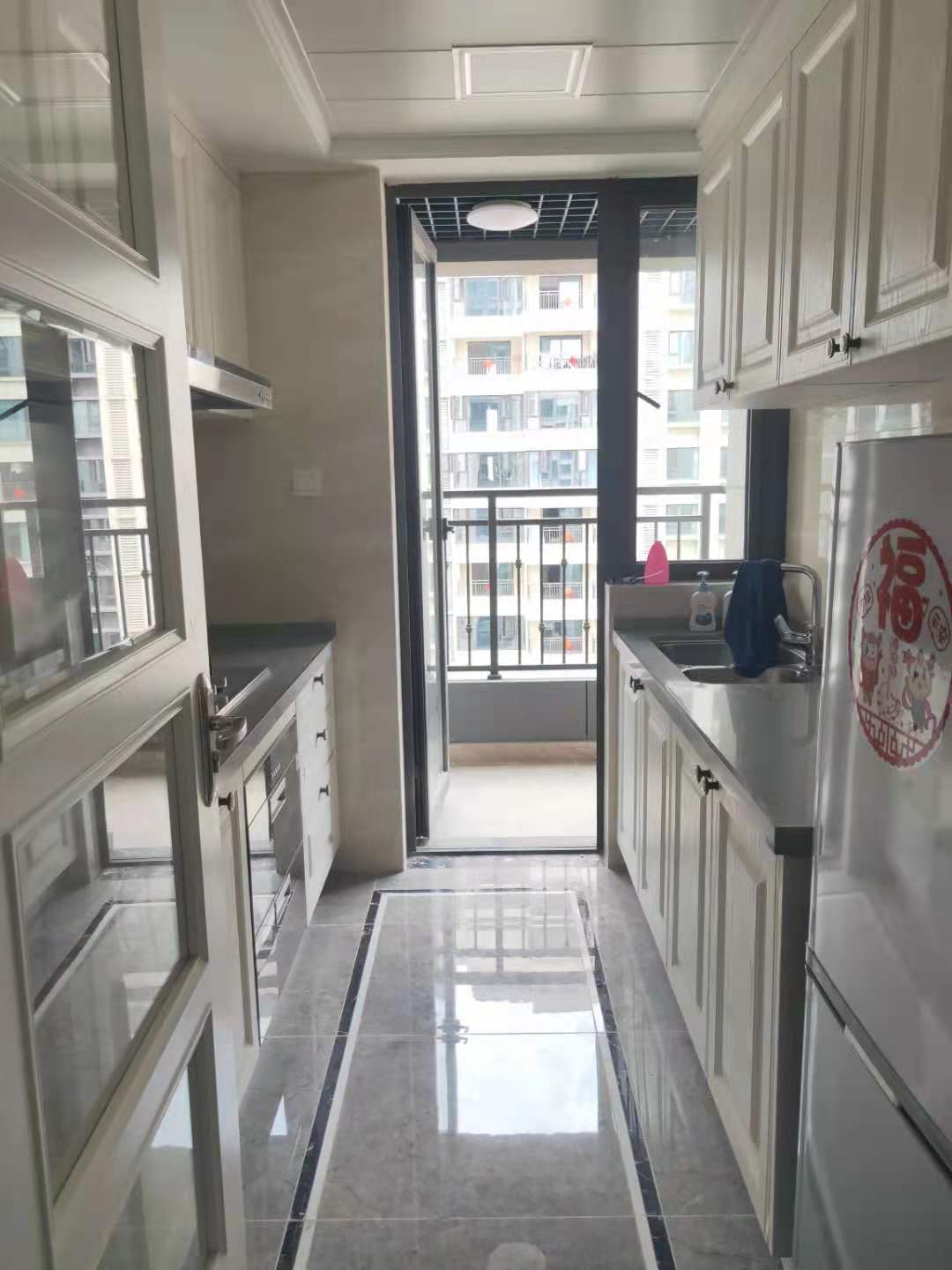 中海锦江城云熙二期  3室2厅2卫    2600.0元/月 中海锦江城云熙二期  3室2厅2卫    2600.0元/月室内图