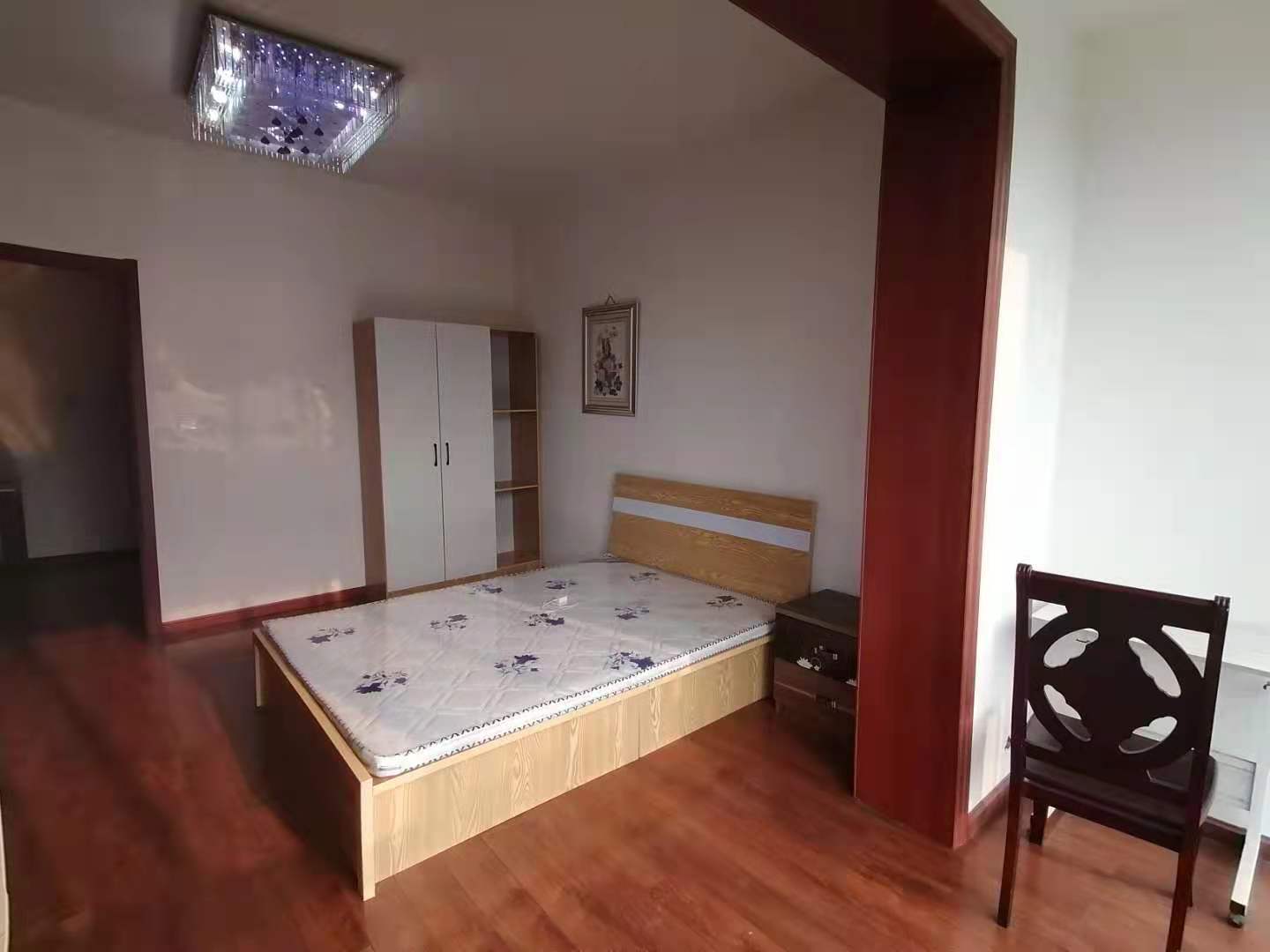 河池新居  4室2厅1卫    3000.0元/月 河池新居  4室2厅1卫    3000.0元/月室内图