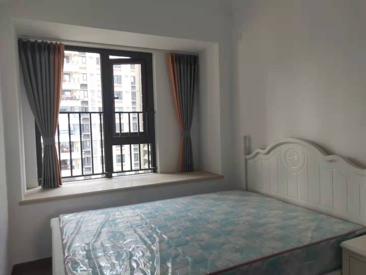 中海锦江城云熙二期  3室2厅2卫    2600.0元/月 中海锦江城云熙二期  3室2厅2卫    2600.0元/月室内图