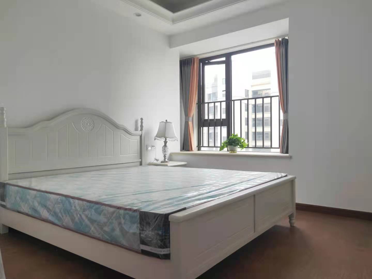 中海锦江城云熙二期  3室2厅2卫    2600.0元/月 中海锦江城云熙二期  3室2厅2卫    2600.0元/月室内图