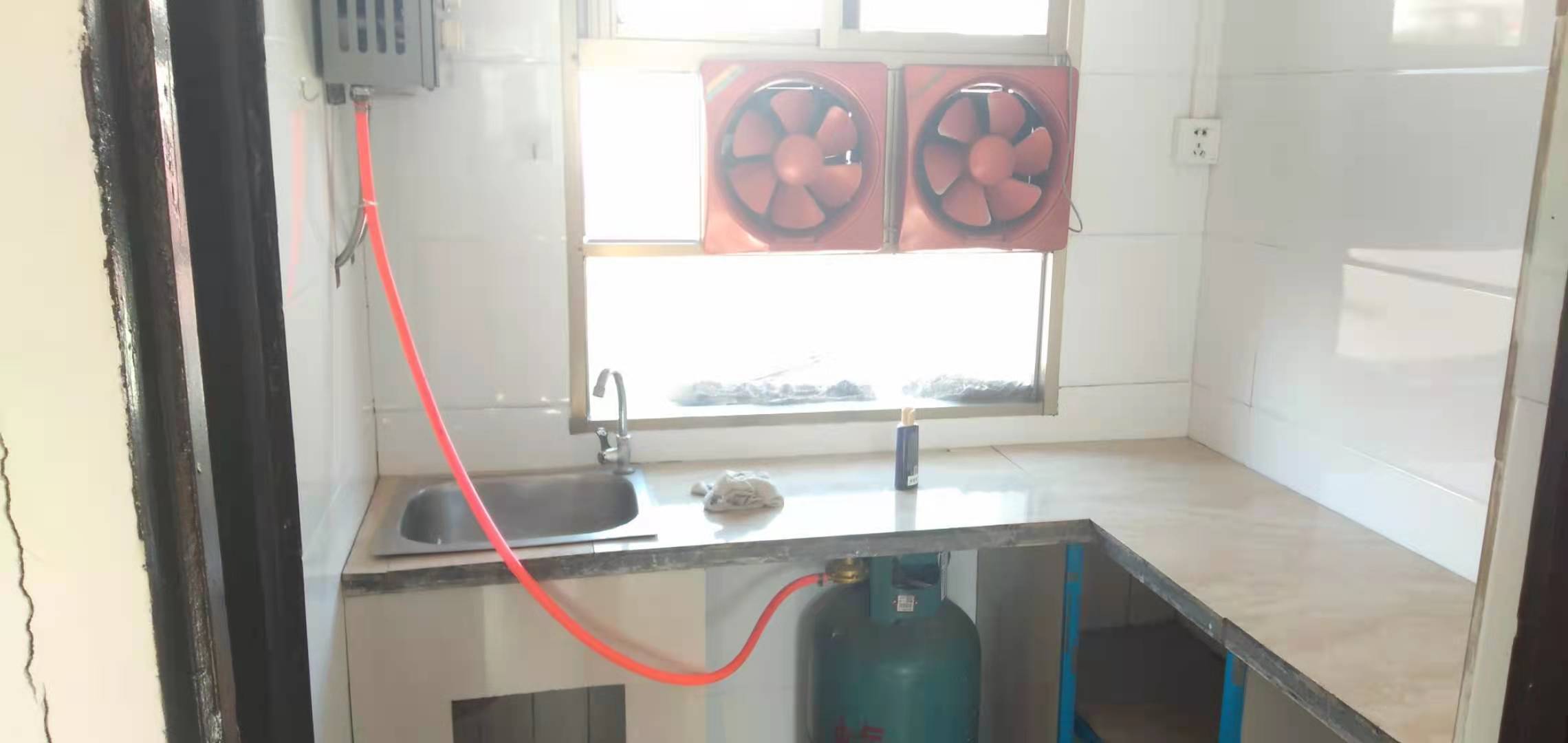 龙泰大楼(龙泰小区) 1室1厅1卫 700.0元/月 龙泰大楼(龙泰小区) 1室1厅1卫 700.0元/月室内图