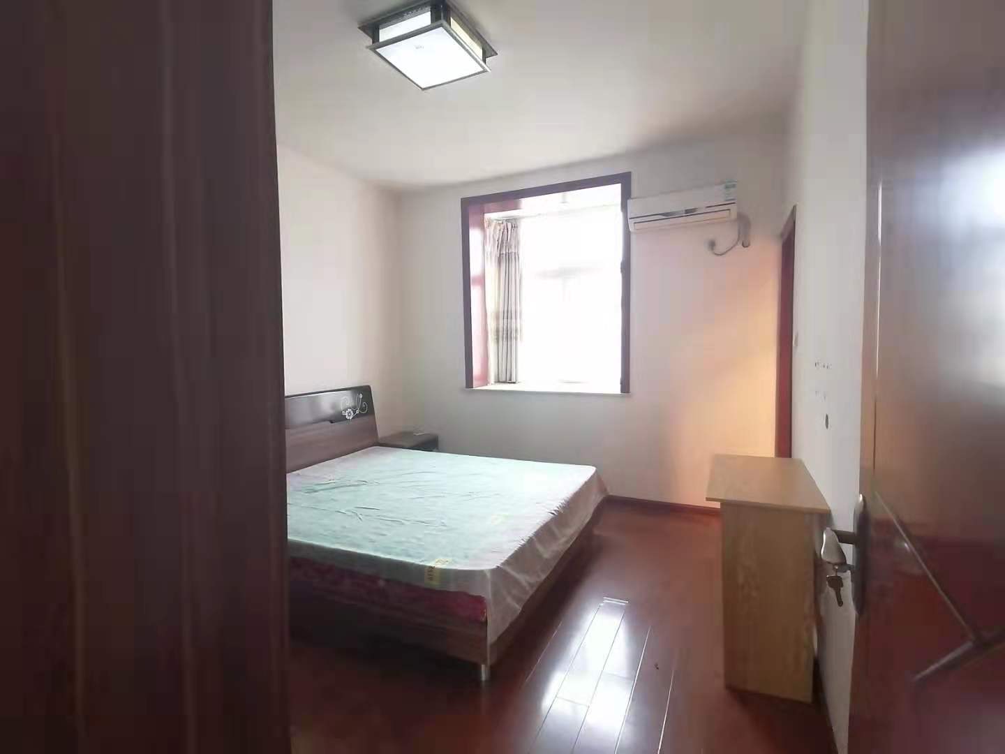 河池新居  4室2厅1卫    3000.0元/月 河池新居  4室2厅1卫    3000.0元/月室内图