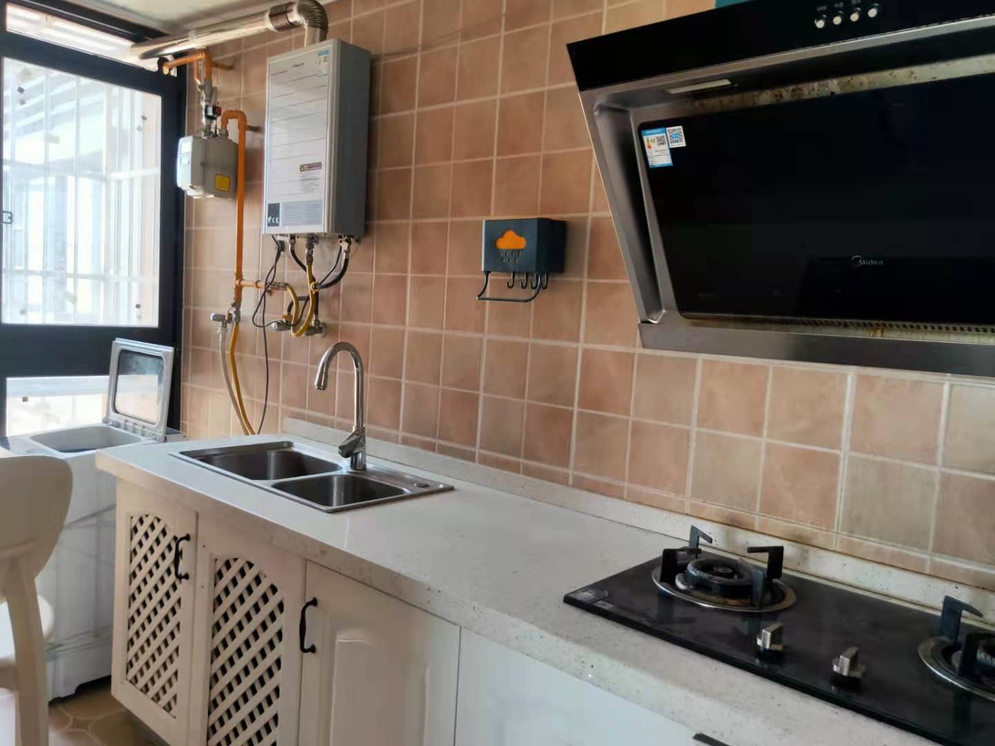 鑫苑鑫都汇南区  3室1厅1卫    2100.0元/月 鑫苑鑫都汇南区  3室1厅1卫    2100.0元/月室内图