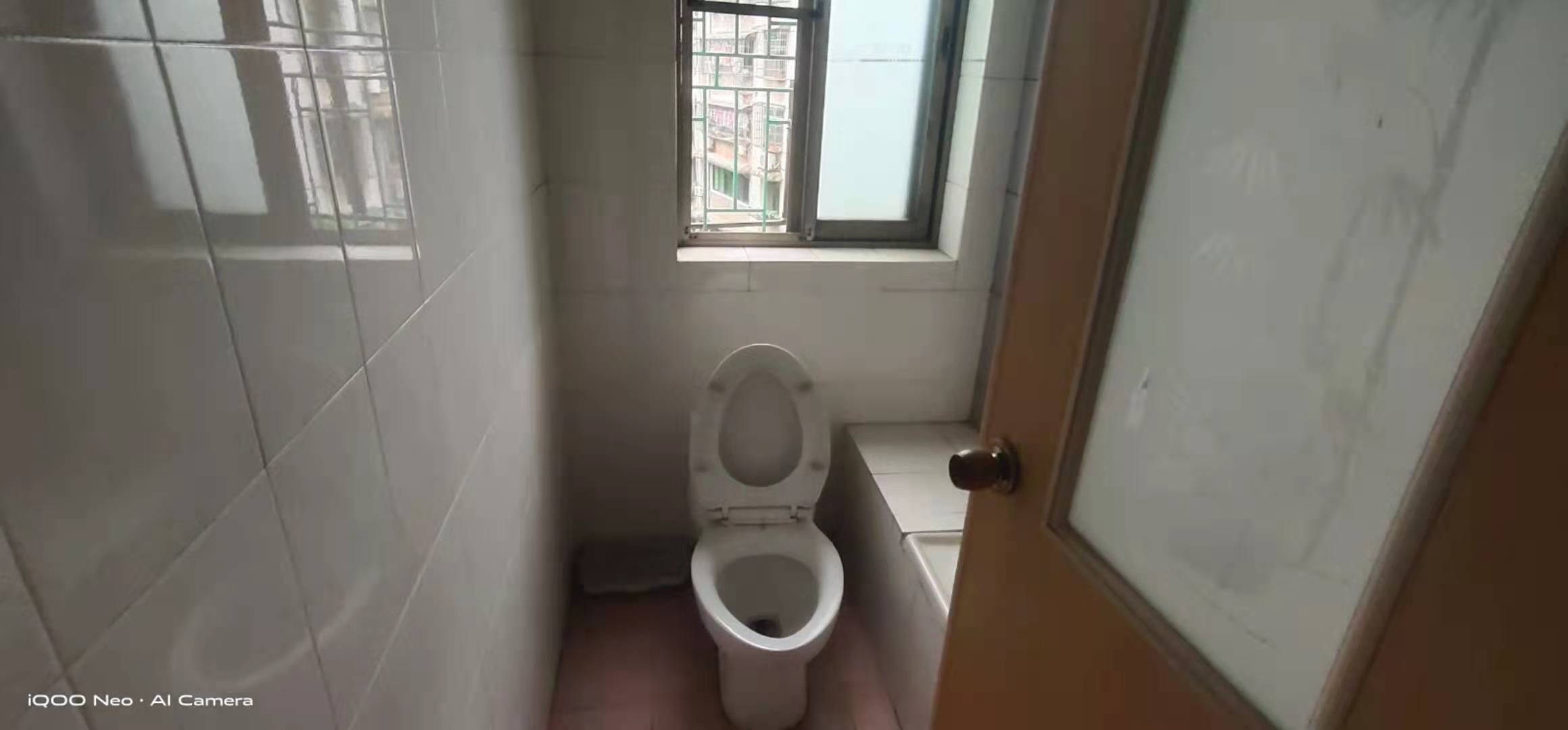 新建小区  3室2厅2卫   1600.00元/月室内图
