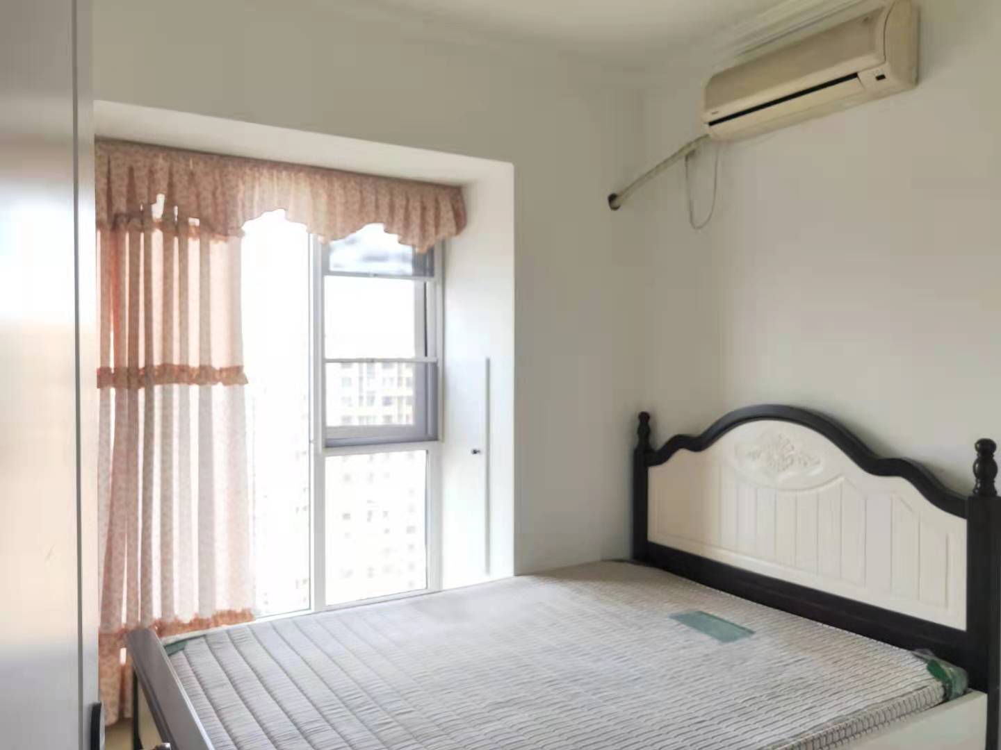 鑫苑鑫都汇南区  3室1厅1卫    2100.0元/月 鑫苑鑫都汇南区  3室1厅1卫    2100.0元/月室内图