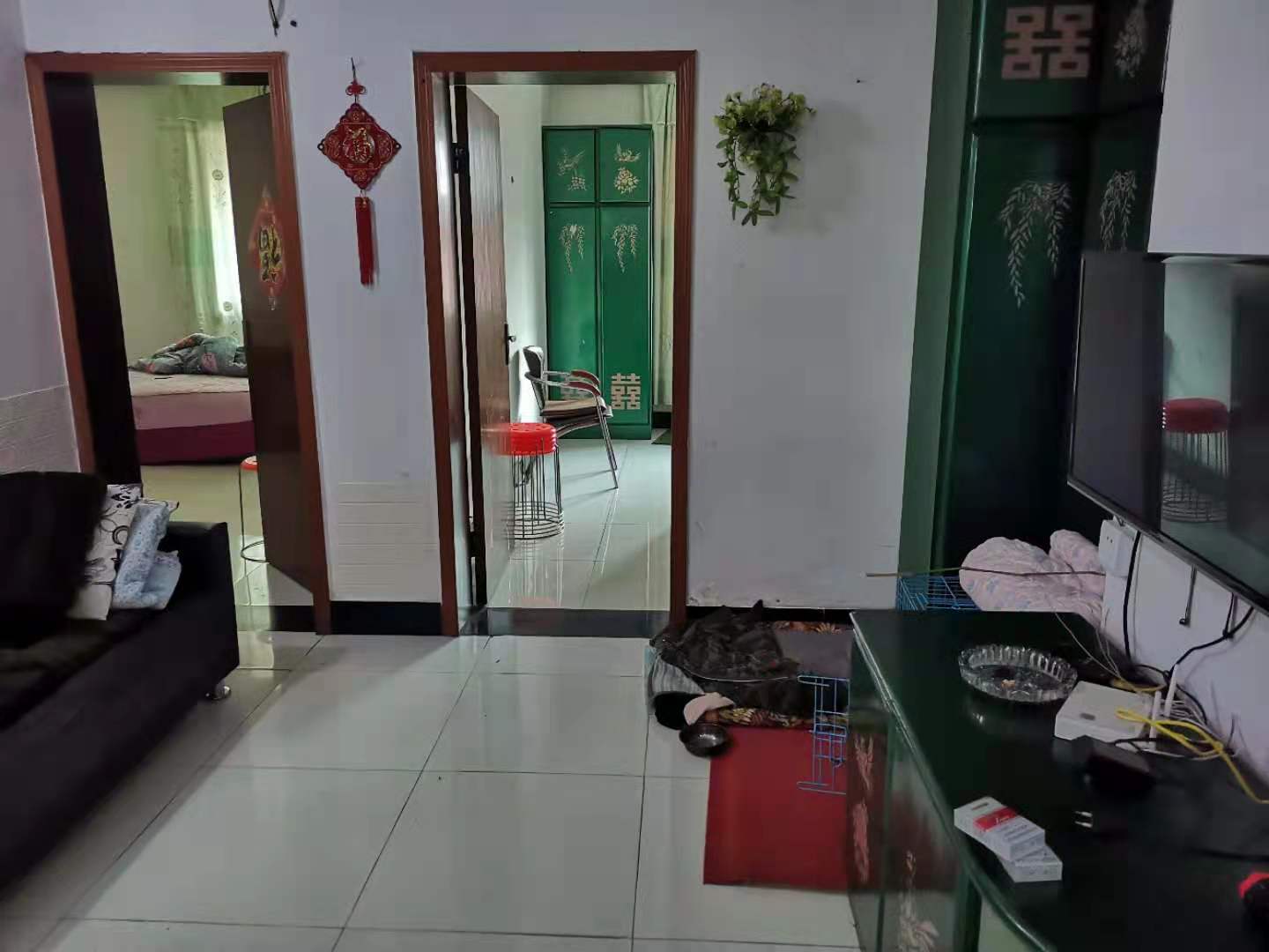 粟公港社区 4室2厅2卫 60.0万 粟公港社区 4室2厅2卫 60.0万客厅