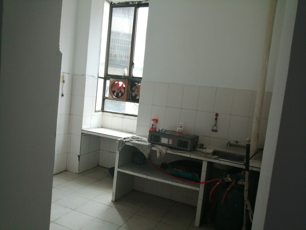 小桃小区  2室1厅1卫    600.0元/月 小桃小区  2室1厅1卫    600.0元/月室内图1