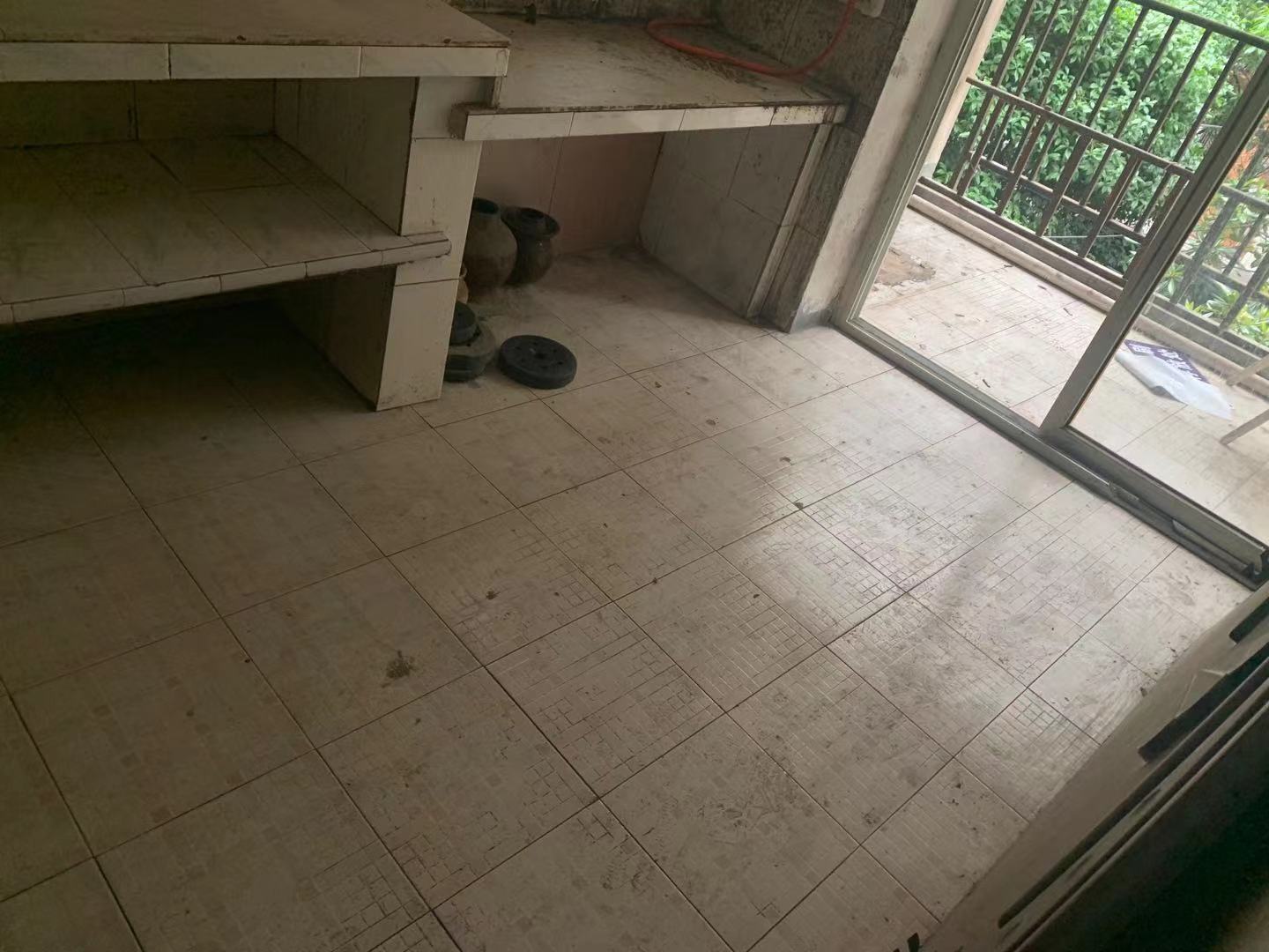 荷塘香榭 3室2厅1卫 1500.0元/月 荷塘香榭 3室2厅1卫 1500.0元/月室内图