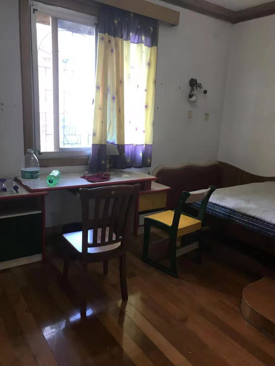 文化路中级法院(文化路38号) 3室1厅1卫 1300.0元/月 文化路中级法院(文化路38号) 3室1厅1卫 1300.0元/月室内图