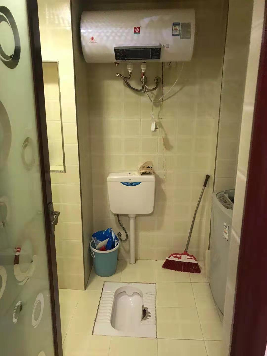 金轮时代广场  2室1厅1卫    2000.0元/月 金轮时代广场  2室1厅1卫    2000.0元/月室内图