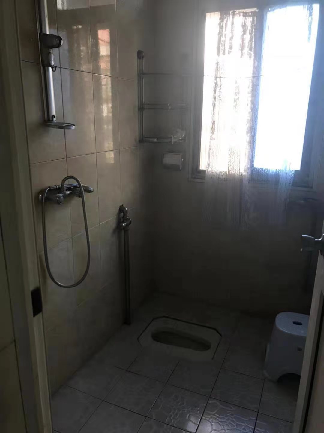 文化路中级法院(文化路38号) 3室1厅1卫 1300.0元/月 文化路中级法院(文化路38号) 3室1厅1卫 1300.0元/月小区图