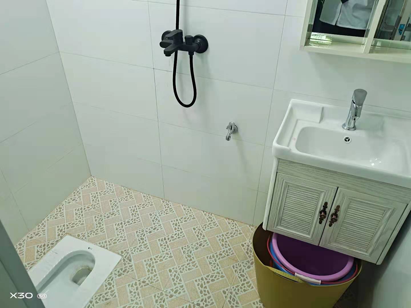 橡胶机家属区  2室1厅1卫    34.8万 橡胶机家属区  2室1厅1卫    34.8万客厅