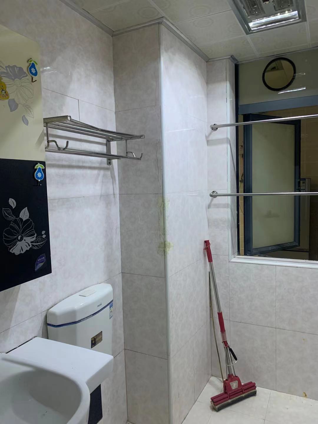 愉景湾东域  3室2厅1卫   1800.00元/月室内图
