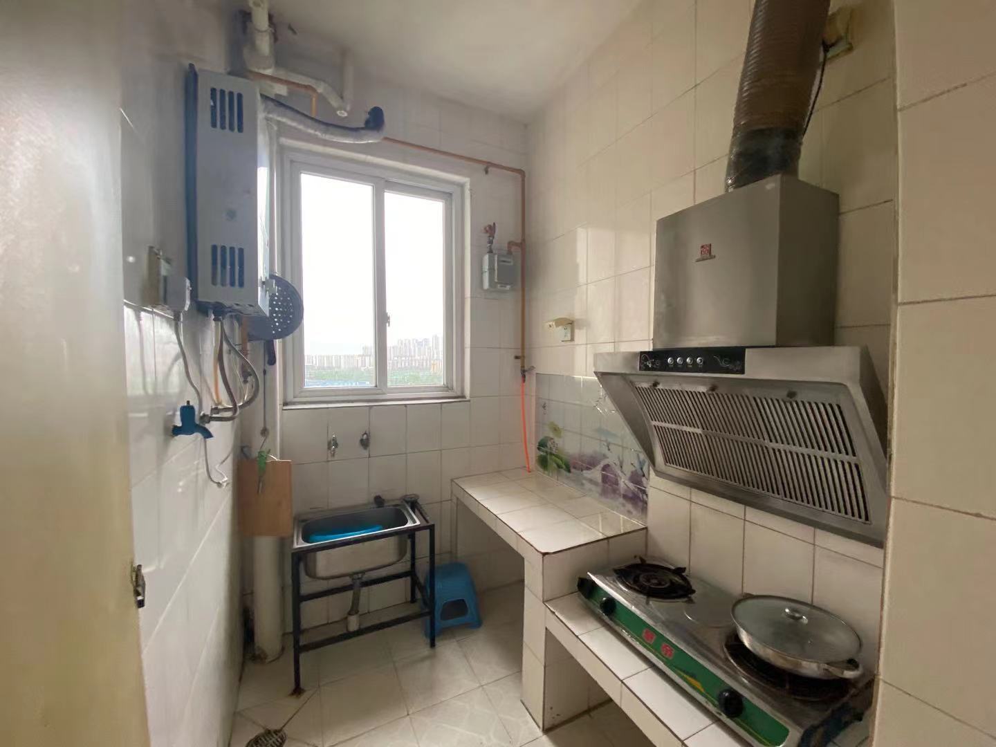 二江花园 1室1厅1卫 1200.00元/月 二江花园 1室1厅1卫 1200.00元/月室内图